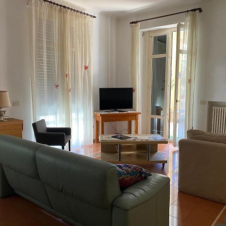 Home Toledo 355 Napoli Eksteriør bilde