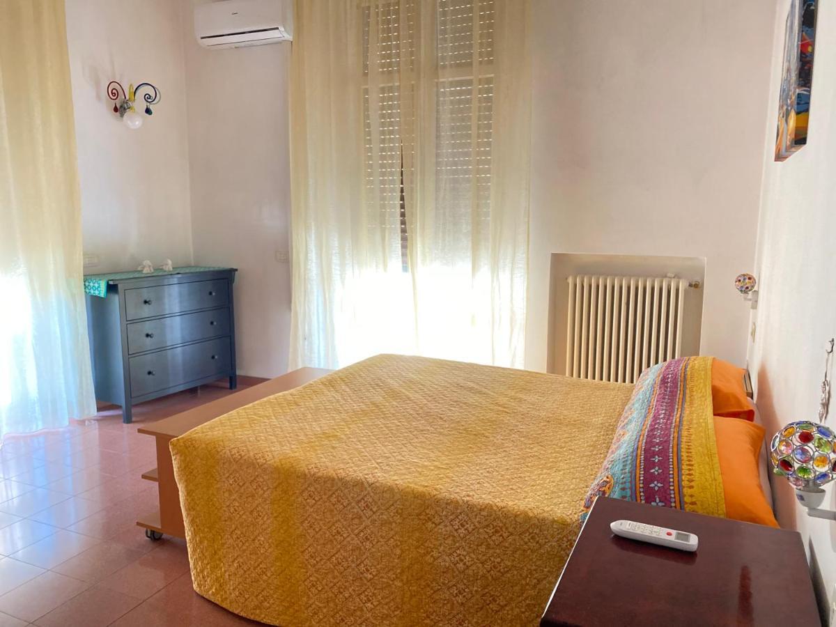 Home Toledo 355 Napoli Eksteriør bilde